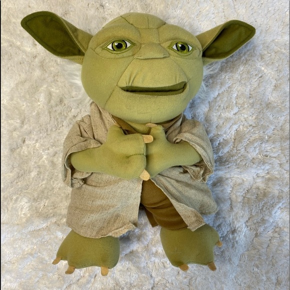 Underground Toys Star Wars Super Deluxe Talking Yoda 12’ Tall Plush 2012 - Picture 5 of 6